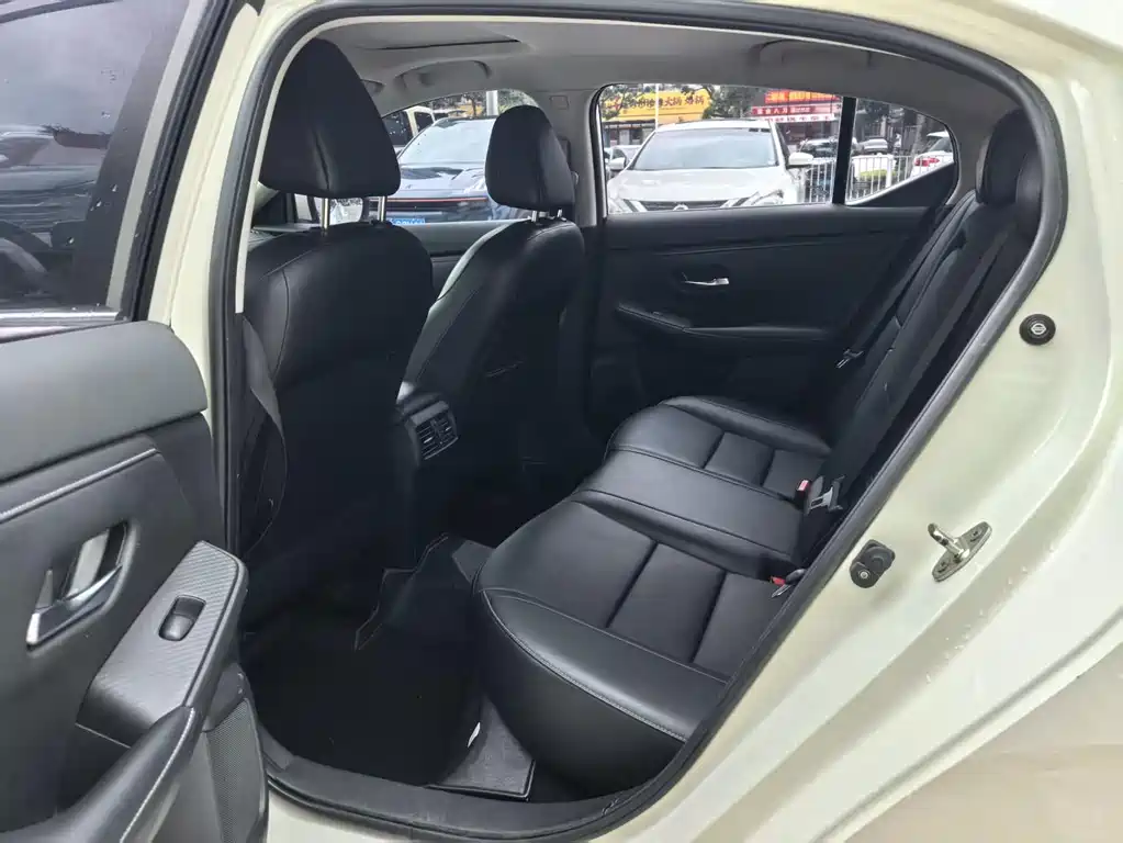 Sylphy 1.6 L XL CVT Smart Enjoyment
