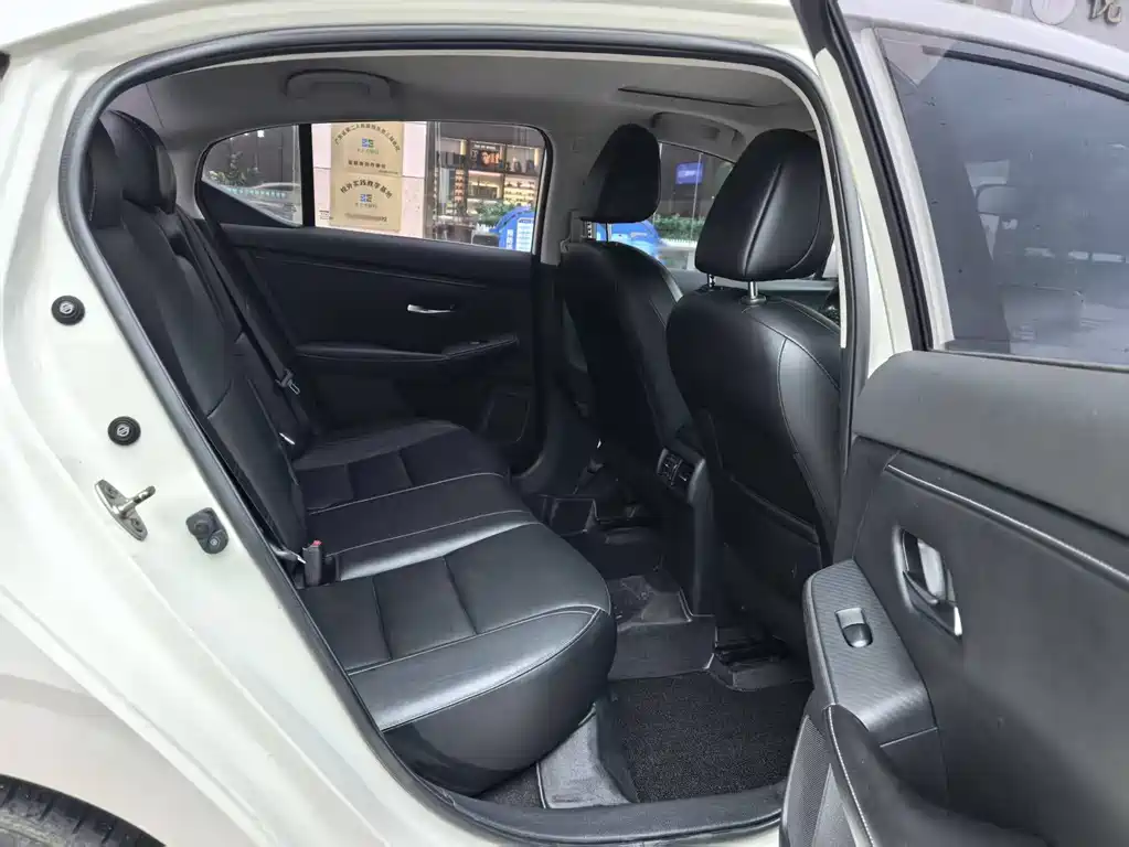 Sylphy 1.6 L XL CVT Smart Enjoyment