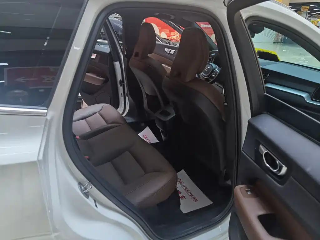 Volvo XC60 B5 4 WD Smart Ease Luxury