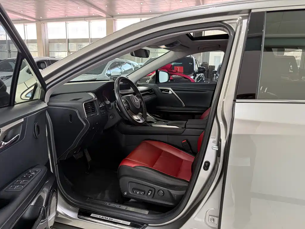 Lexus RX Facelift 300 2 WD Elite