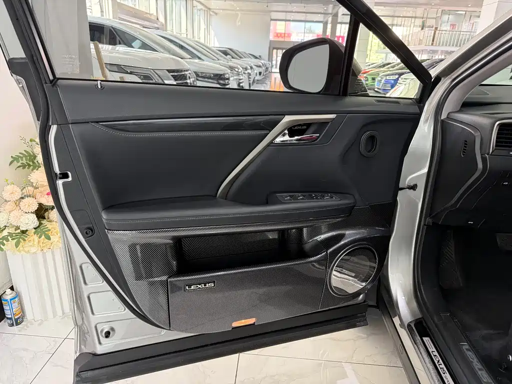Lexus RX Facelift 300 2 WD Elite