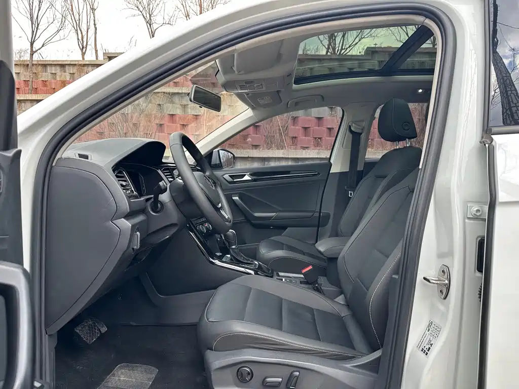 T-ROC 280 TSI DSG 2 WD Comfort Enjoyment PLUS
