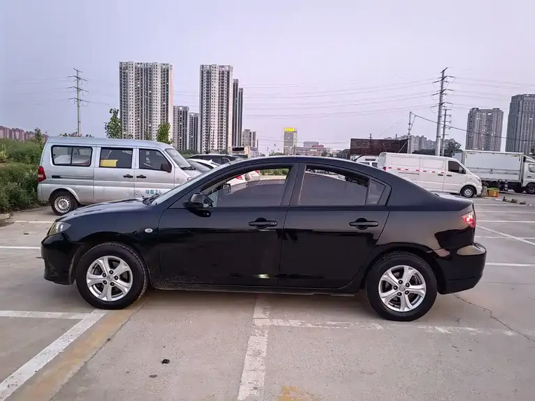 Mazda 3 1.6 L Auto Classic Standard