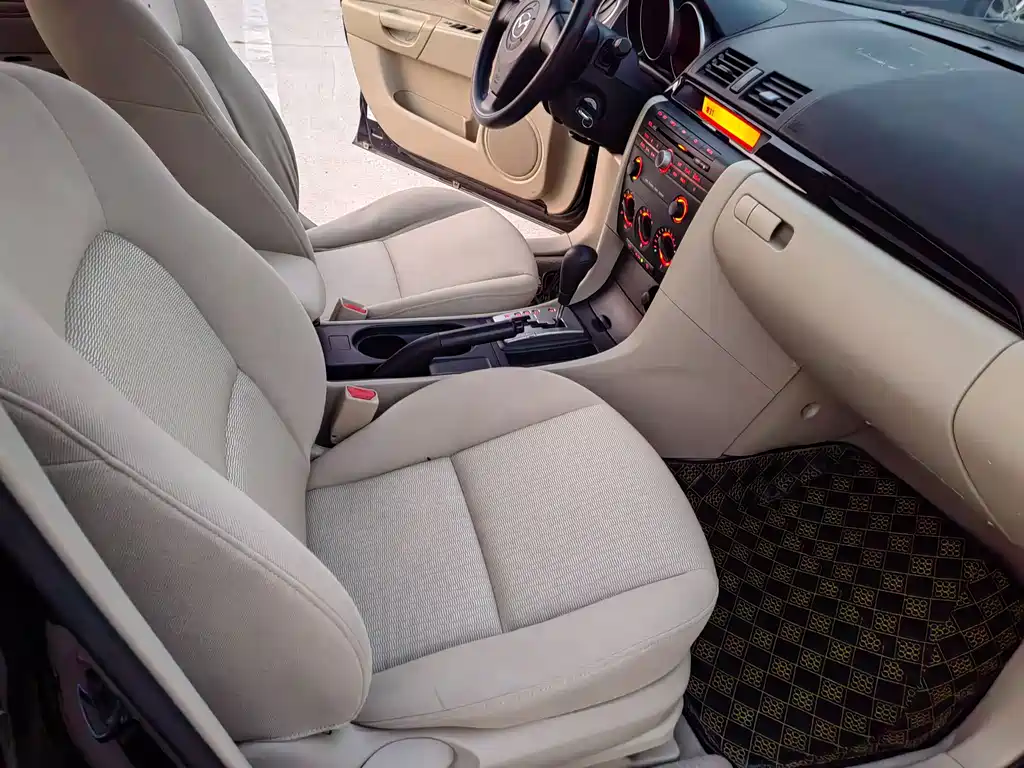 Mazda 3 1.6 L Auto Classic Standard