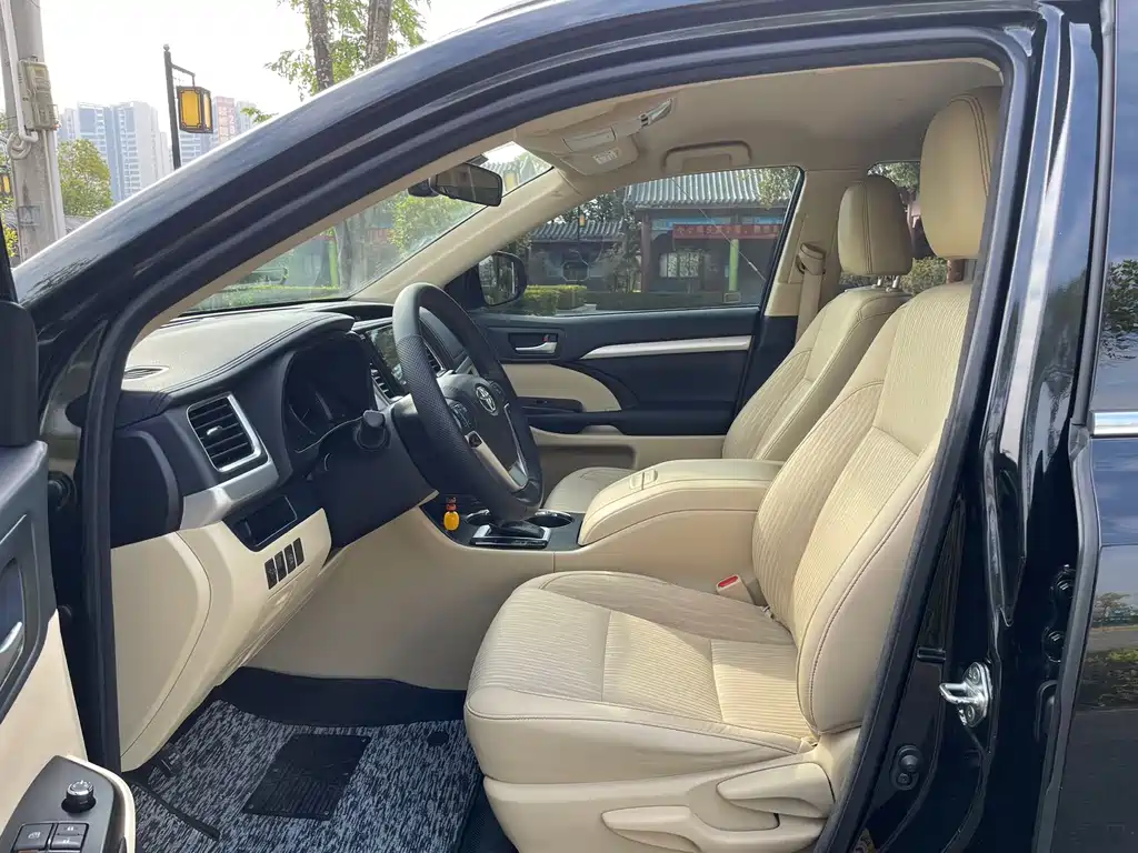 Highlander 2.0 T 4 WD Elite 7-seat CN-VI