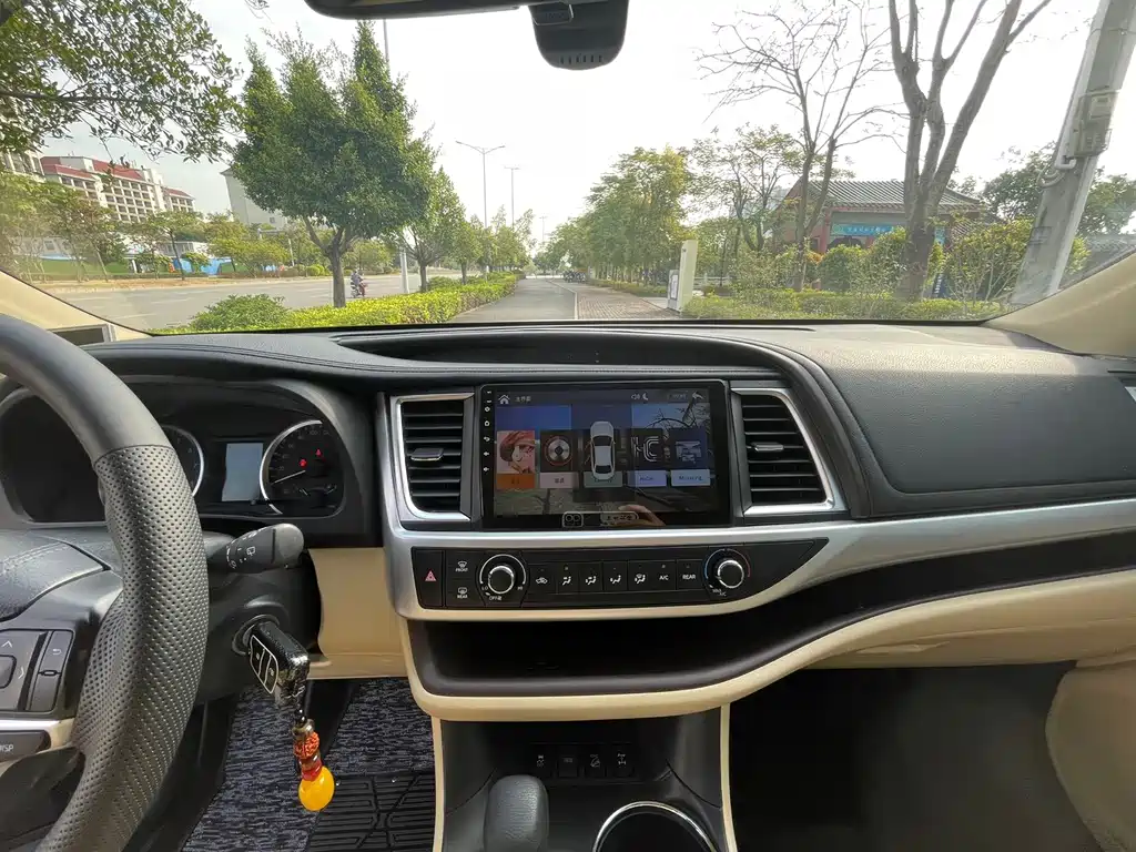 Highlander 2.0 T 4 WD Elite 7-seat CN-VI