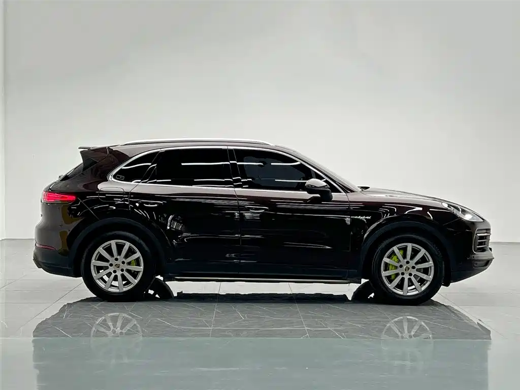 Cayenne NEV Cayenne E-Hybrid 2.0 T