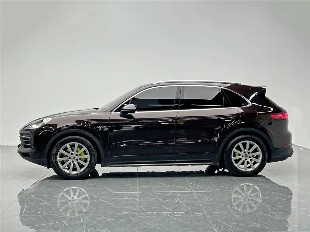 Cayenne NEV Cayenne E-Hybrid 2.0 T