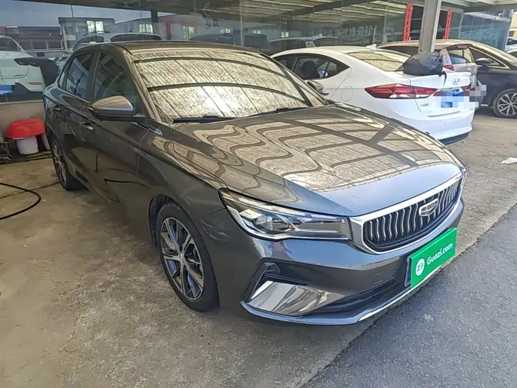 Emgrand 4 th Gen 1.5 L CVT Flagship