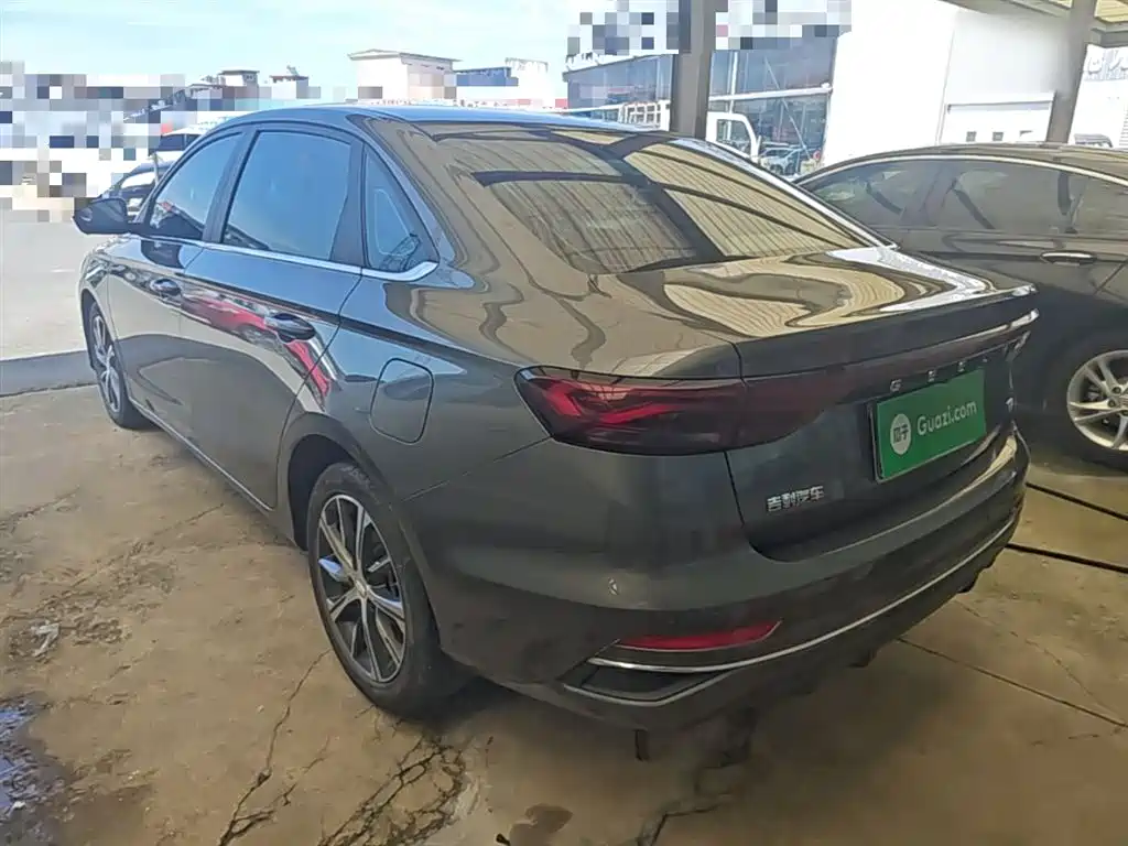 Emgrand 4 th Gen 1.5 L CVT Flagship
