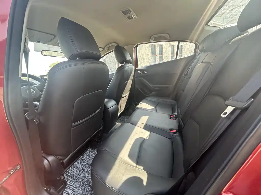 Mazda 3 Axela Sedan 1.5 L Auto Comfort