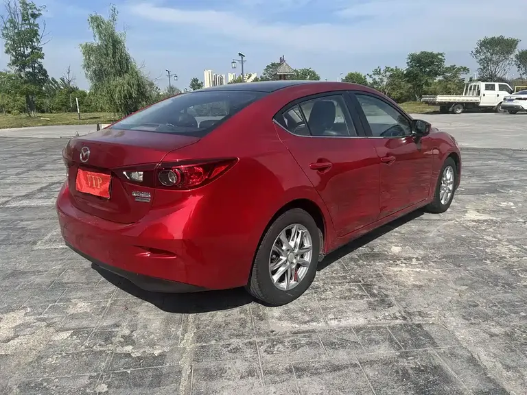 Mazda 3 Axela Sedan 1.5 L Auto Comfort