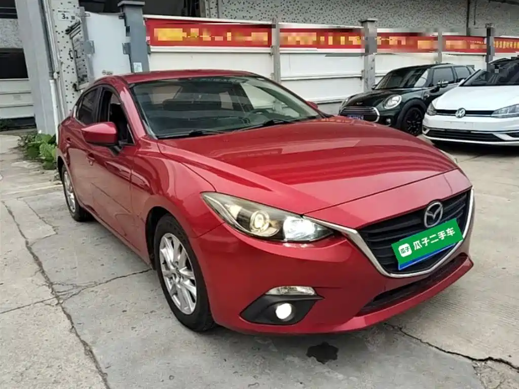 Mazda 3 Axela Sedan 1.5 L Auto Luxury