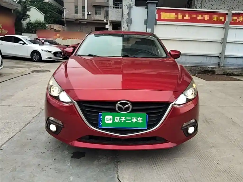 Mazda 3 Axela Sedan 1.5 L Auto Luxury