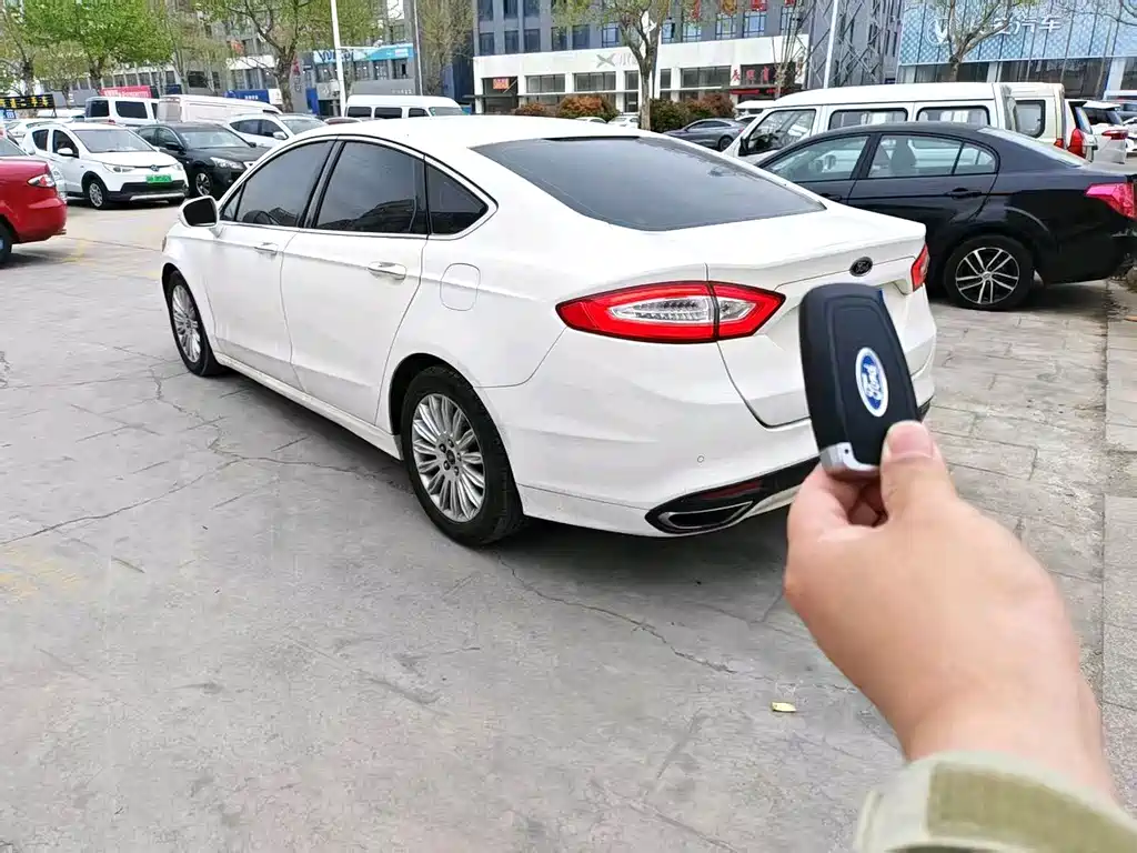 Mondeo 2.0 L GTDi200 Fashion