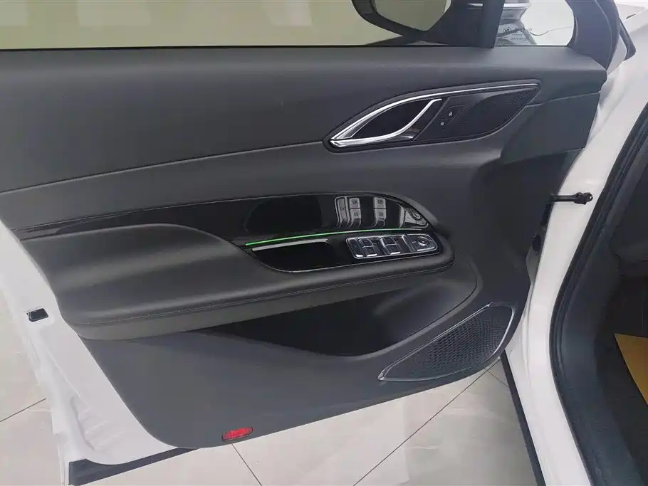 Hongqi HS3 1.5 T 2 WD Good Deed