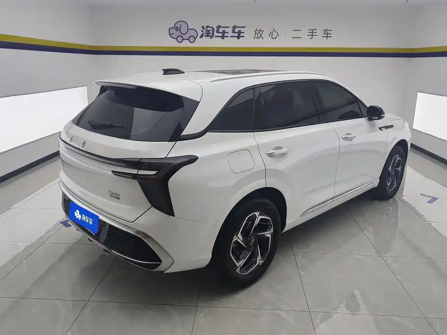 Hongqi HS3 1.5 T 2 WD Good Deed