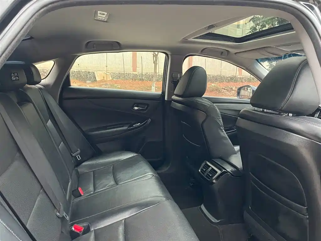 Spirior 思铂睿 2015款 2.0 L 典藏版