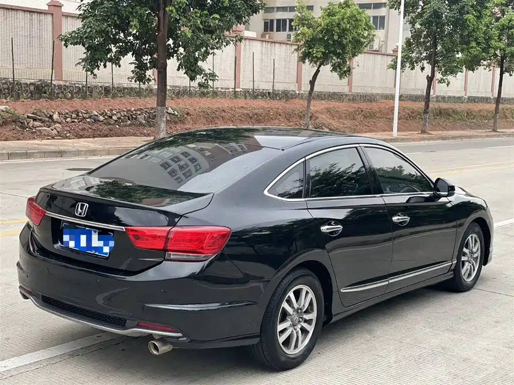 Spirior 思铂睿 2015款 2.0 L 典藏版
