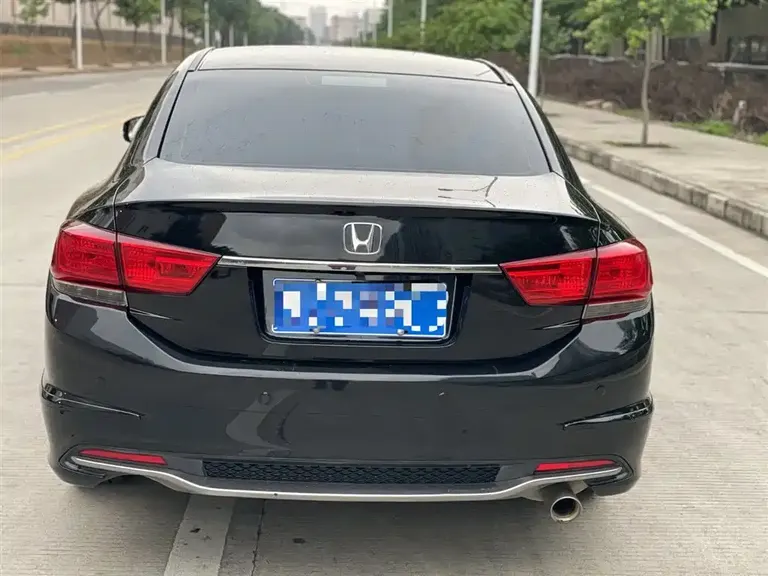 Honda Spirior 思铂睿 2015款 2.0 L 典藏版