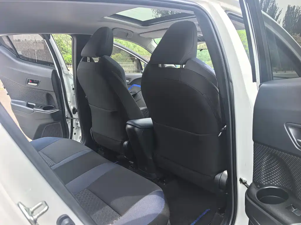 Toyota C-HR 2.0 L Comfort
