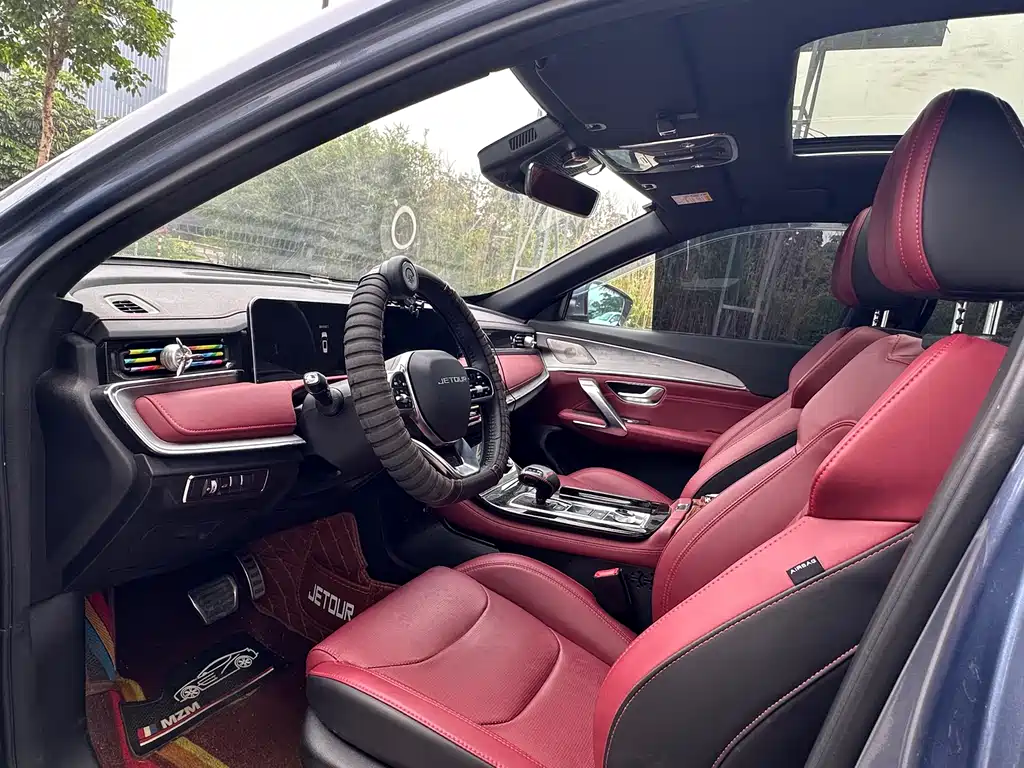 Jetour X70 PLUS 1.6 T DCT Land 5-seat
