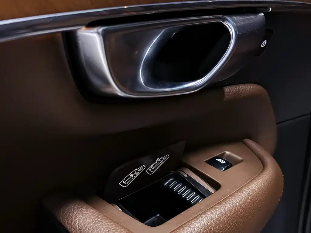 Volvo XC90 Facelift T6 Smart Ease Luxury 7-seat