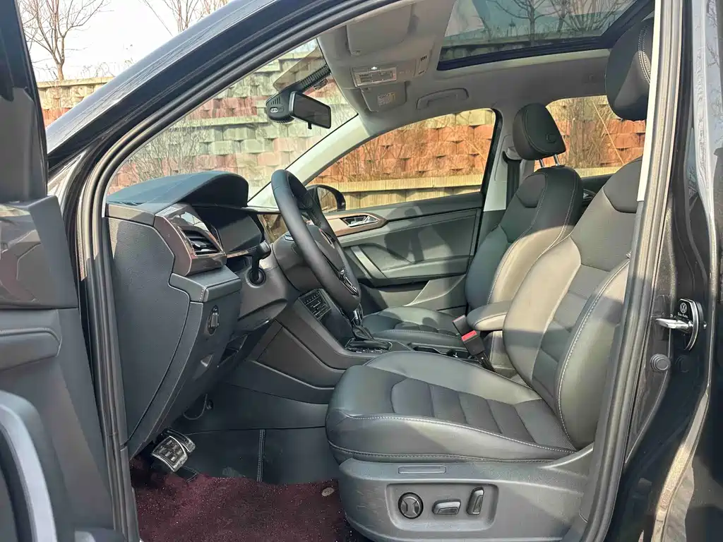 Tharu 280 TSI 2 WD Luxury