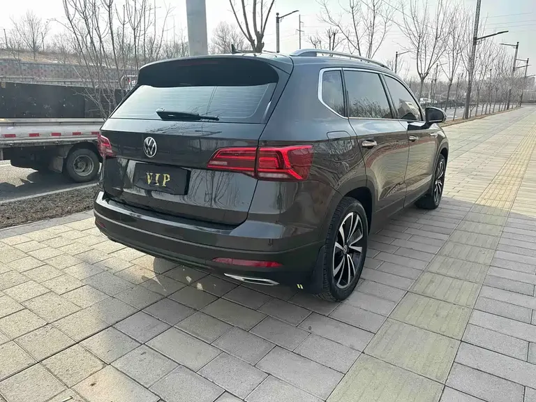 Volkswagen Tharu 280 TSI 2 WD Luxury