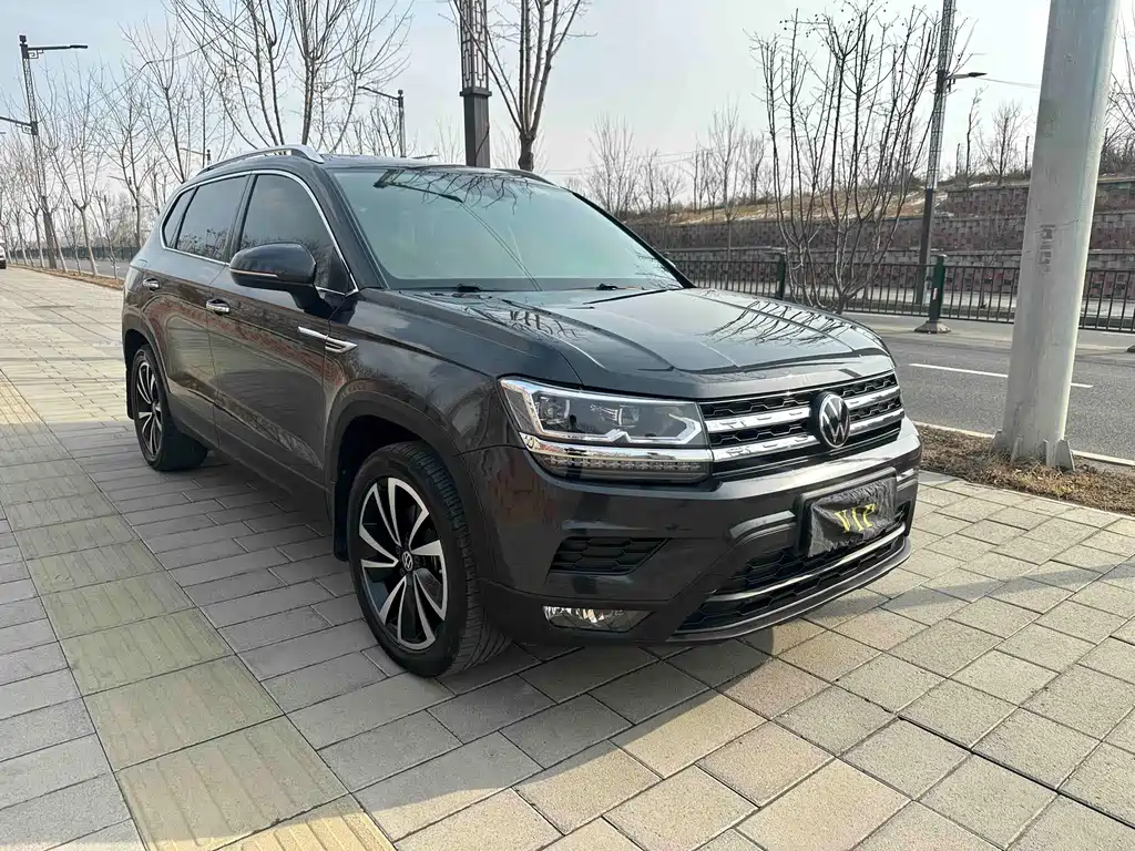 Tharu 280 TSI 2 WD Luxury