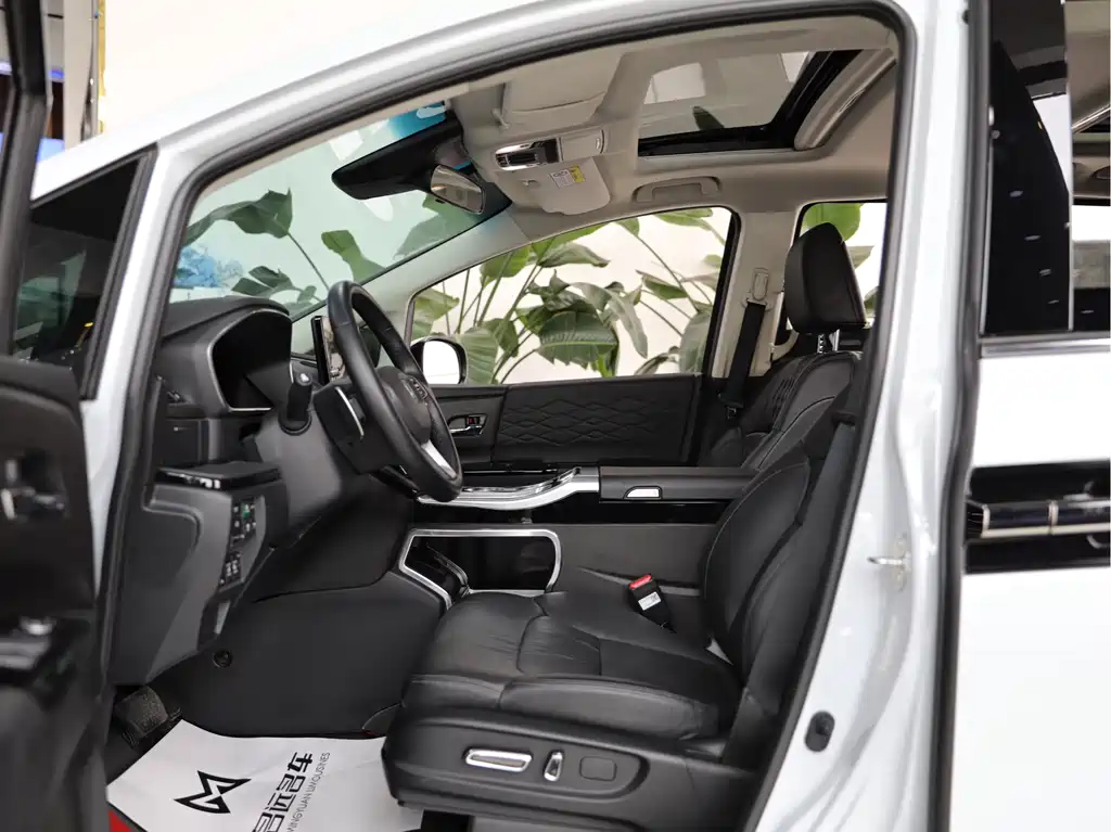 Elysion 2.0 L e:HEV Luxury