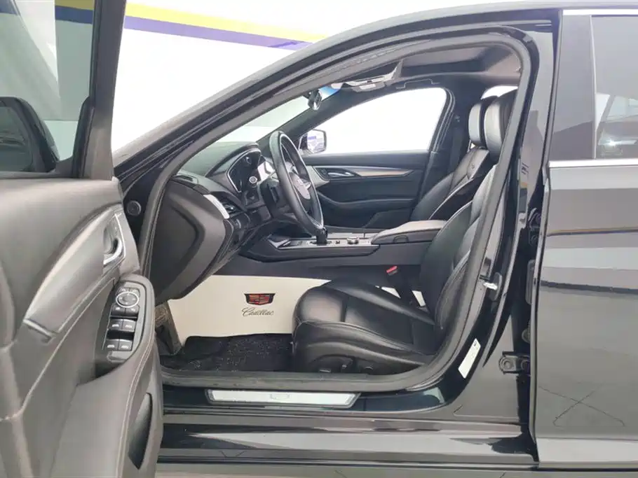 Cadillac CT5 Facelift 28 T Luxury