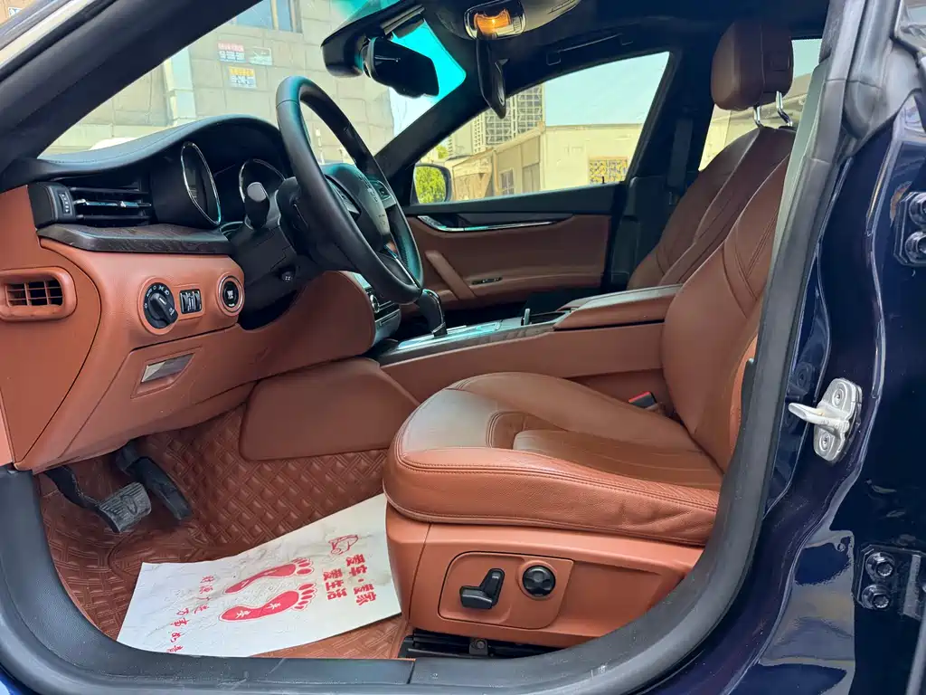 Quattroporte 3.0 T Standard