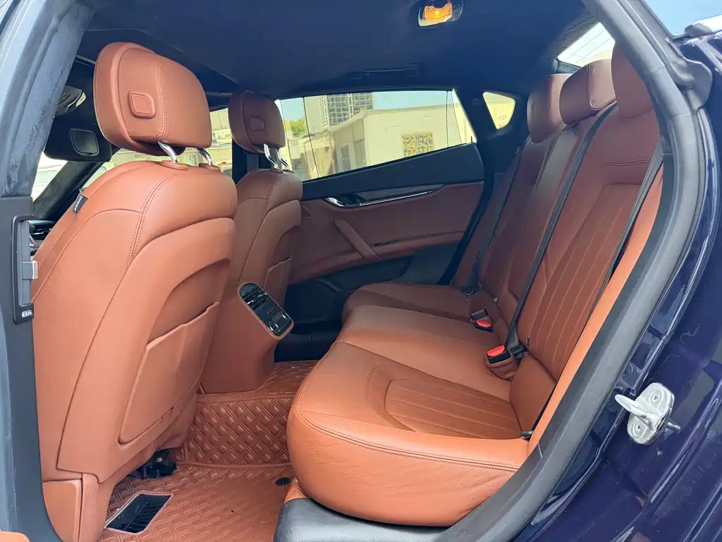 Quattroporte 3.0 T Standard