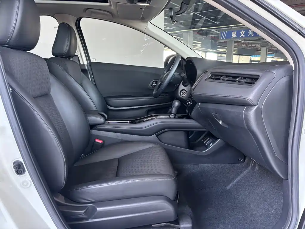 Vezel 1.5 L CVT Pioneer