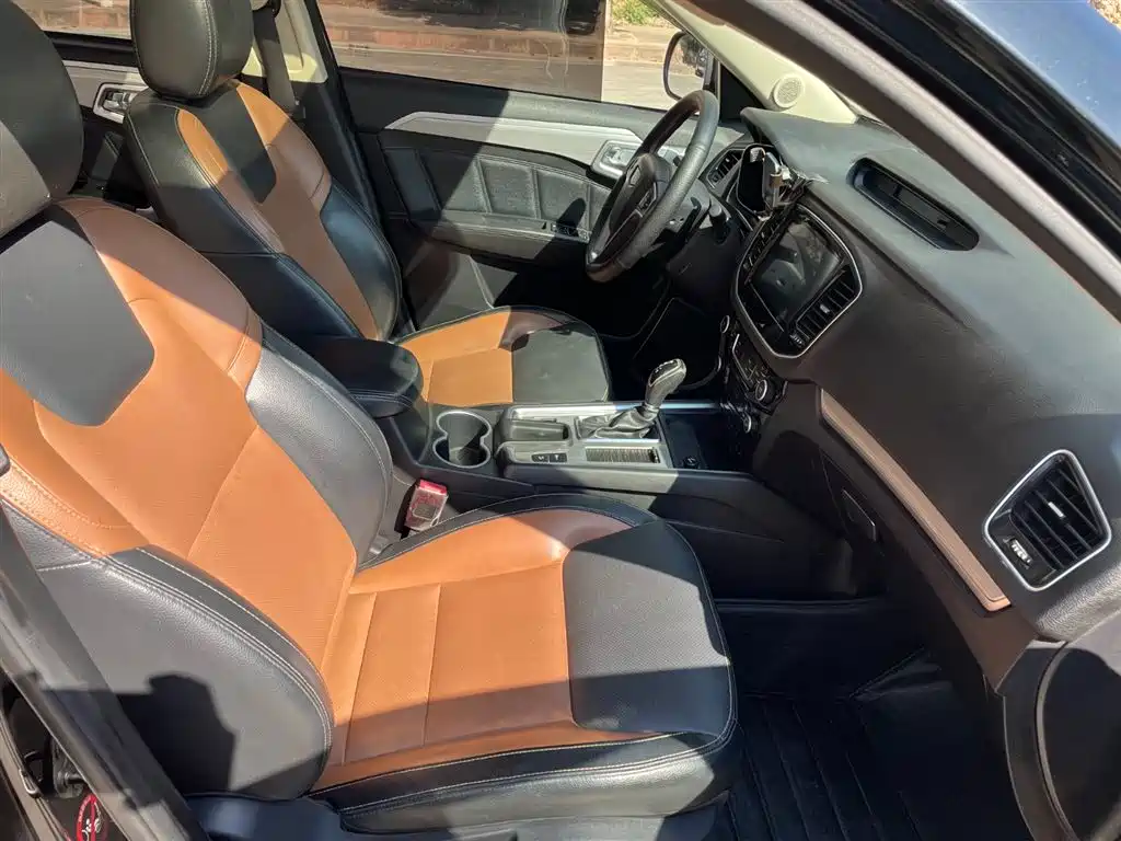 Vision X6 1.3 T CVT Flagship
