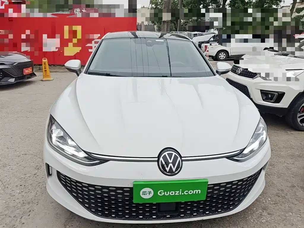 Lamando Lamando L 280 TSI DSG Dazzle Hot