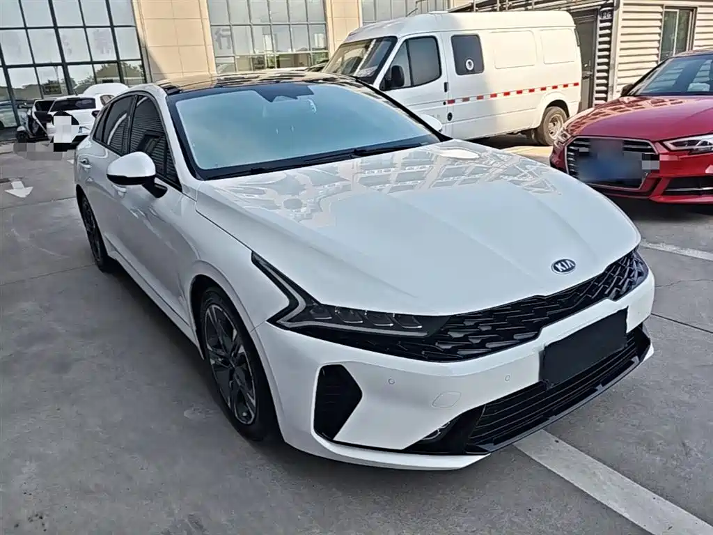 Kia K5 270 T CVVD Luxury Tech