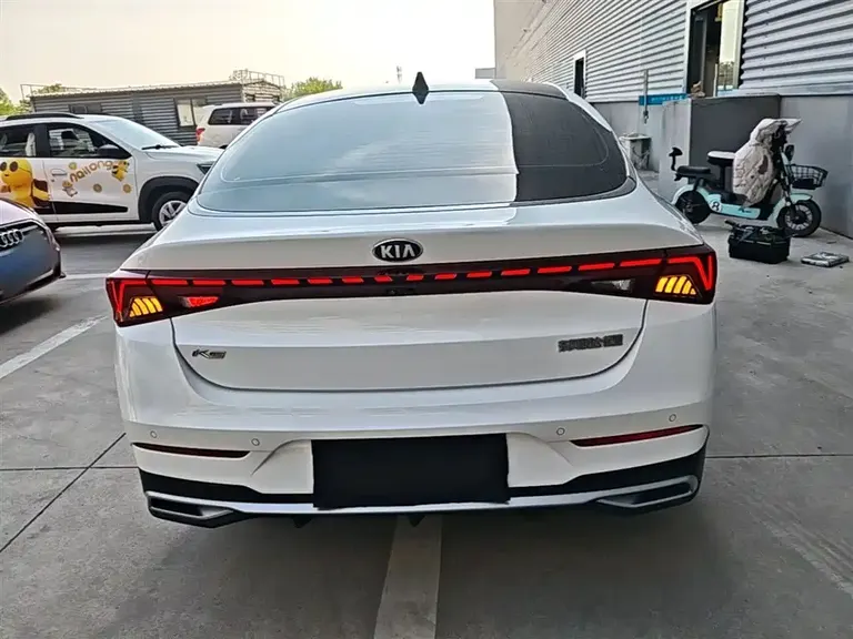 Kia K5 270 T CVVD Luxury Tech