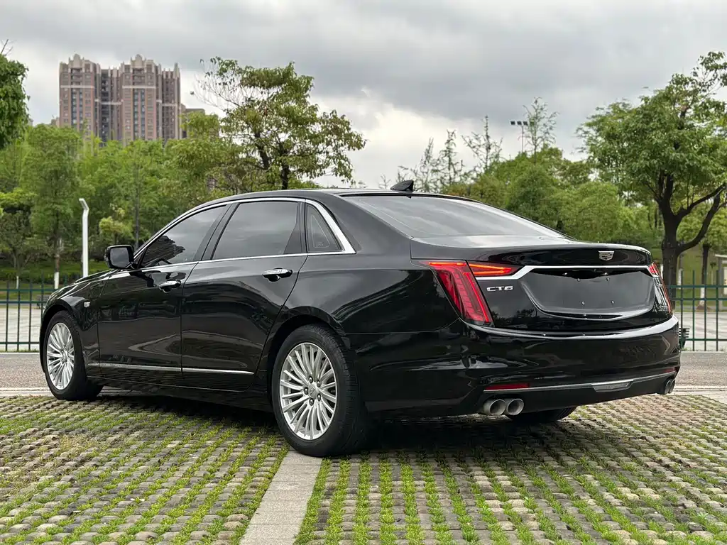 Cadillac CT6 28 T Luxury