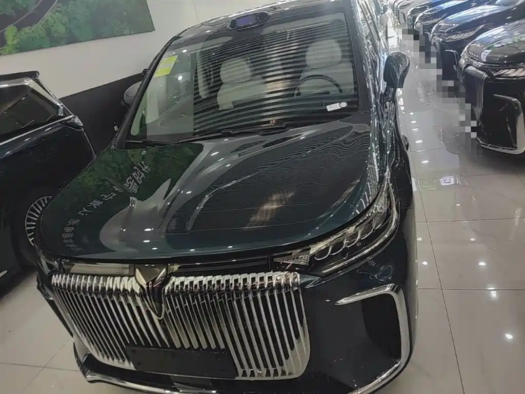 Voyah Dreamer PHEV 4 WD Excellent Qiankun