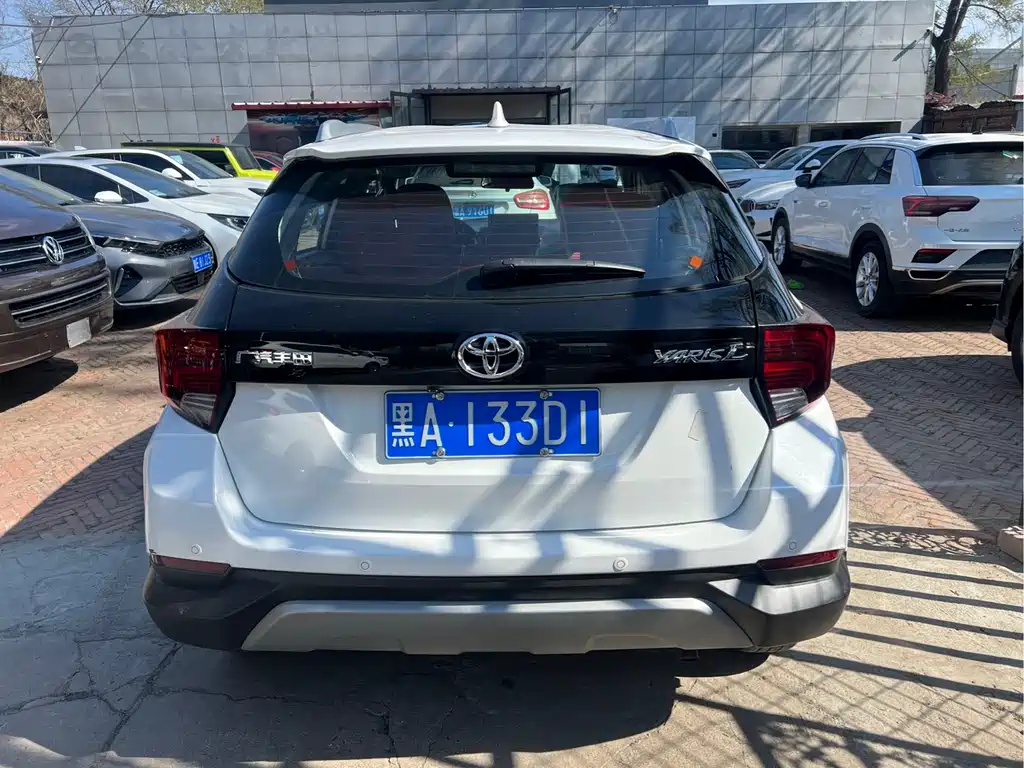 YARiS L Zhixuan Zhixuan X 1.5 L CVT Leading