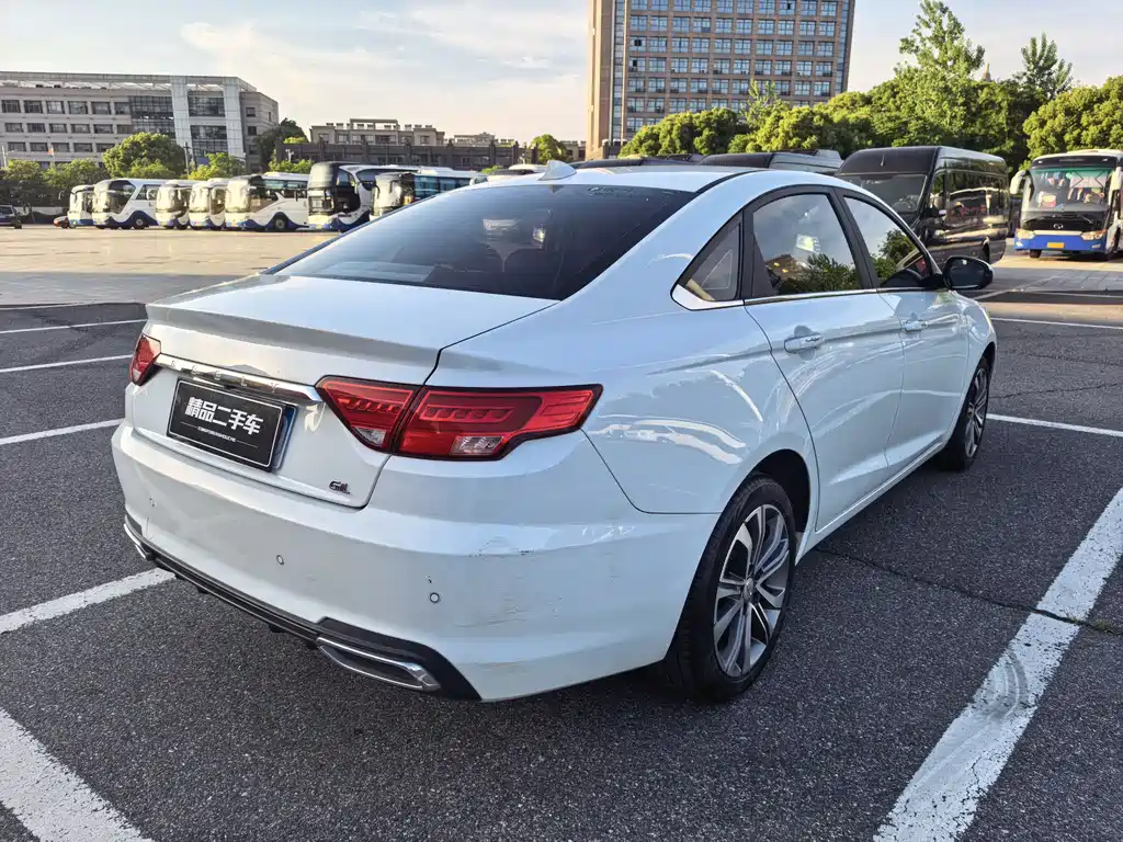 Emgrand GL 1.4 T CVT Distinguished Smart Enjoyment