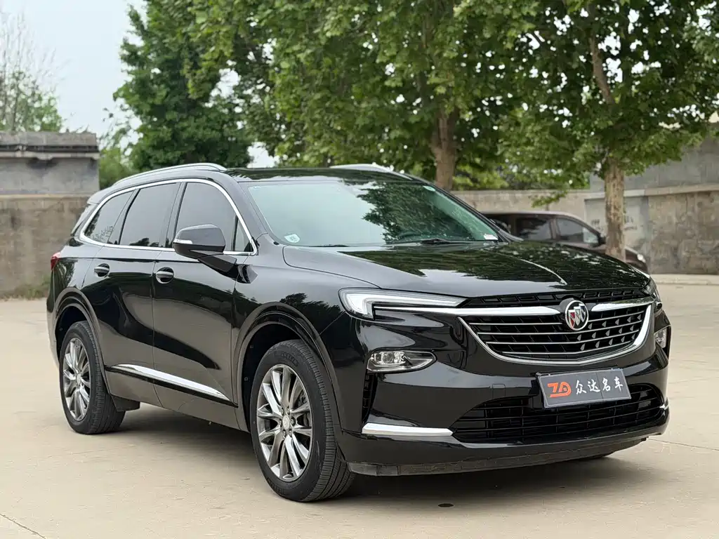 Enclave 28 T 4 WD Distinguished