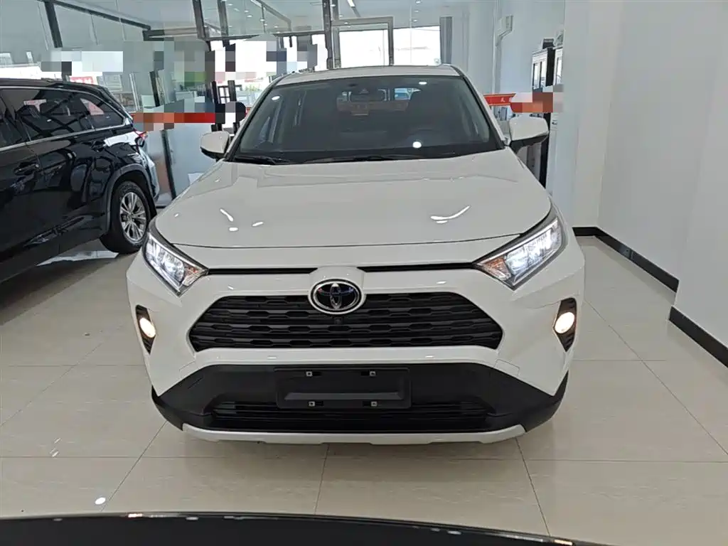 RAV4 2.0 L CVT 2 WD Style