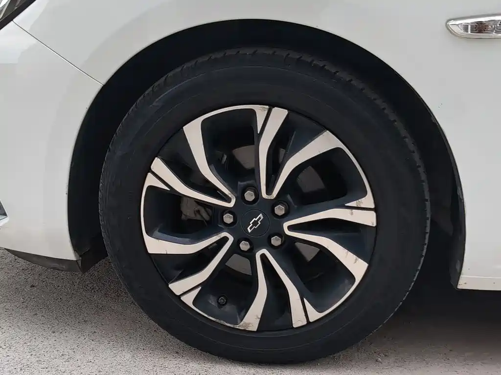 Monza Mild Hybrid RS 330 T Auto Smooth