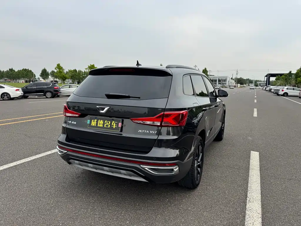 Jetta VS7 Black Sharp 1.4 T Auto Glory