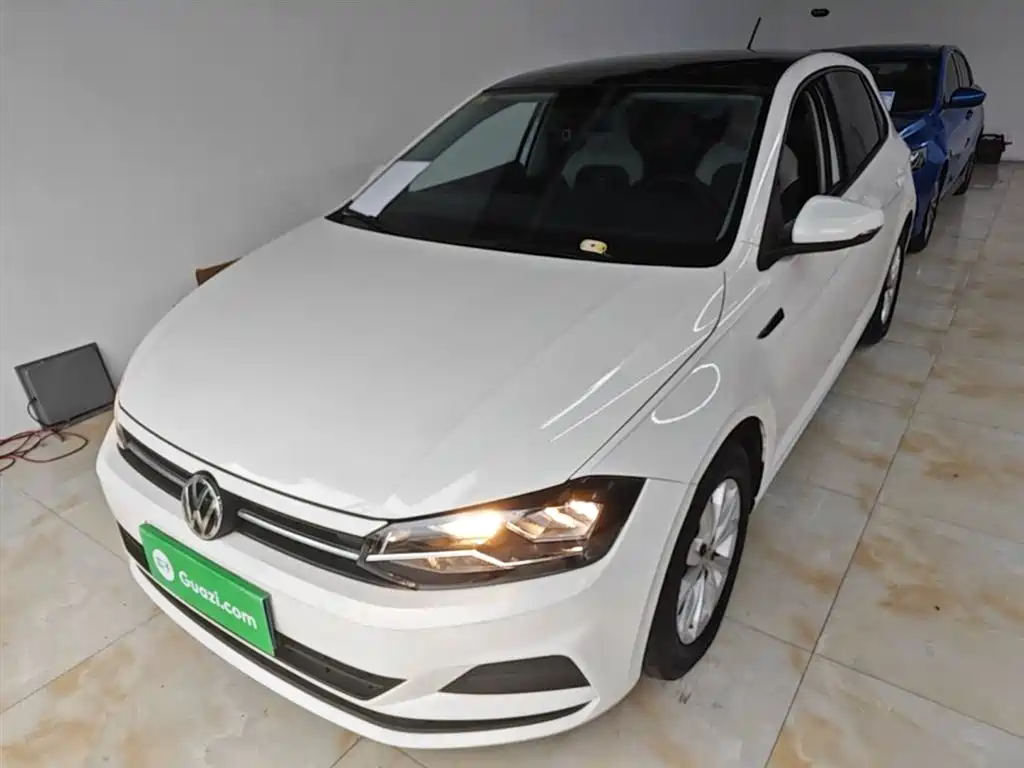 Polo Plus 1.5 L Auto Colorful Tech