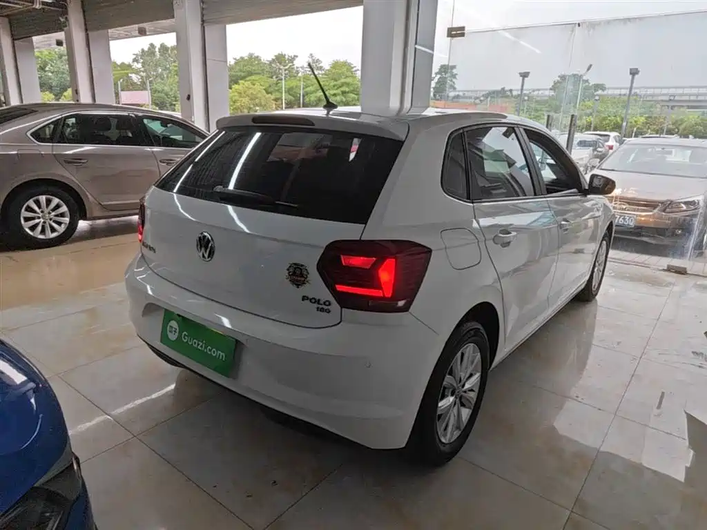 Polo Plus 1.5 L Auto Colorful Tech