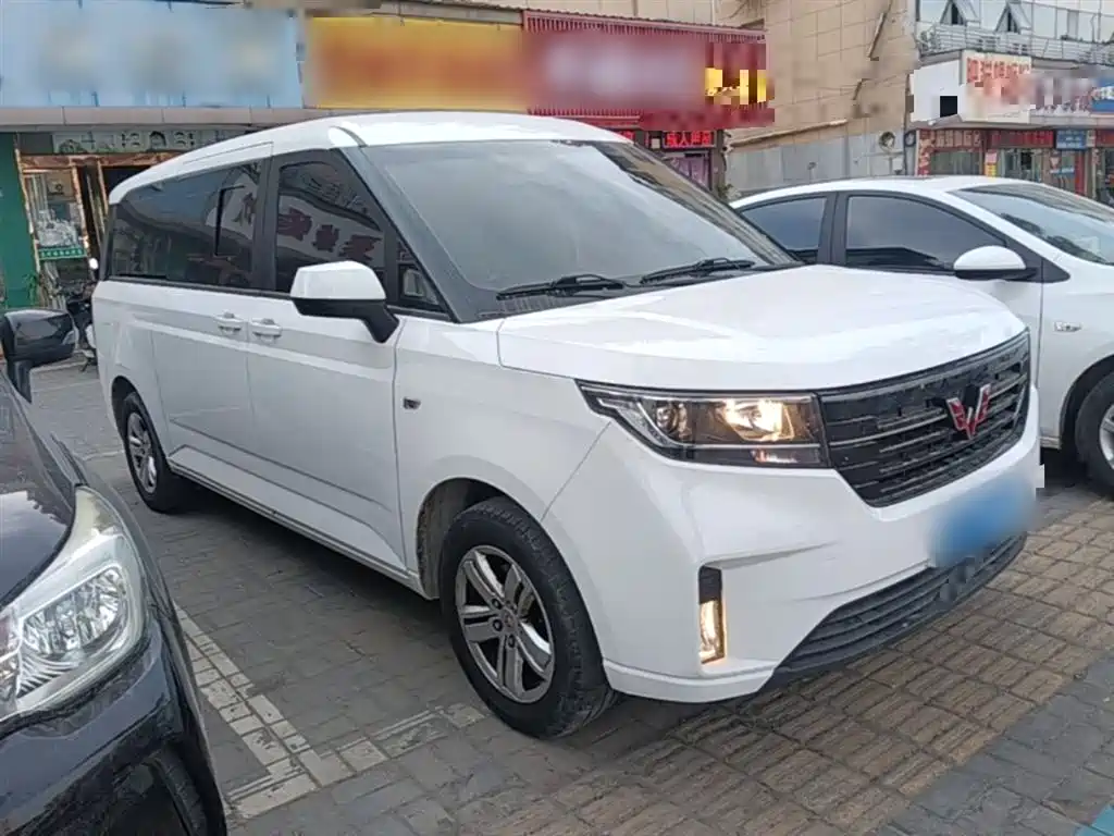 Wuling Journey 1.5 T Manual Luxury